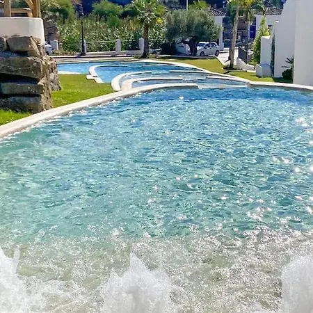 Apartamento Stunning Apartment-7 People-6 Pools.402
