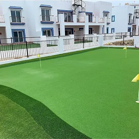 Stunning Apartment-7 People-6 Pools.402 *