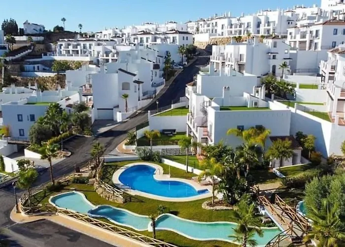 Stunning Apartment-7 People-6 Pools.402 Εστεπόνα