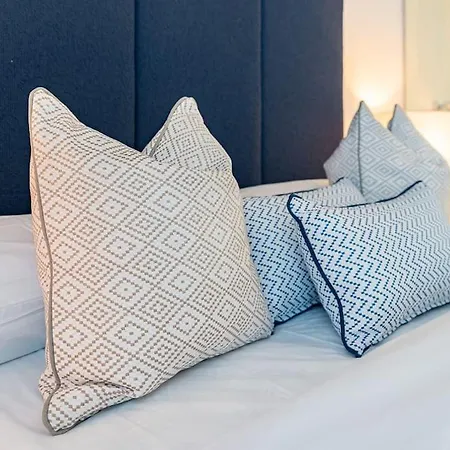 Stunning Apartment-7 People-6 Pools.402 Lägenhet