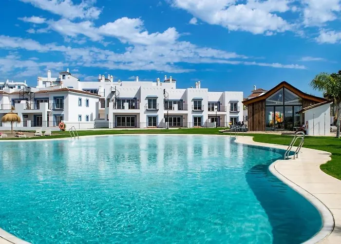 Stunning Apartment-7 People-6 Pools.402 Апартаменти *