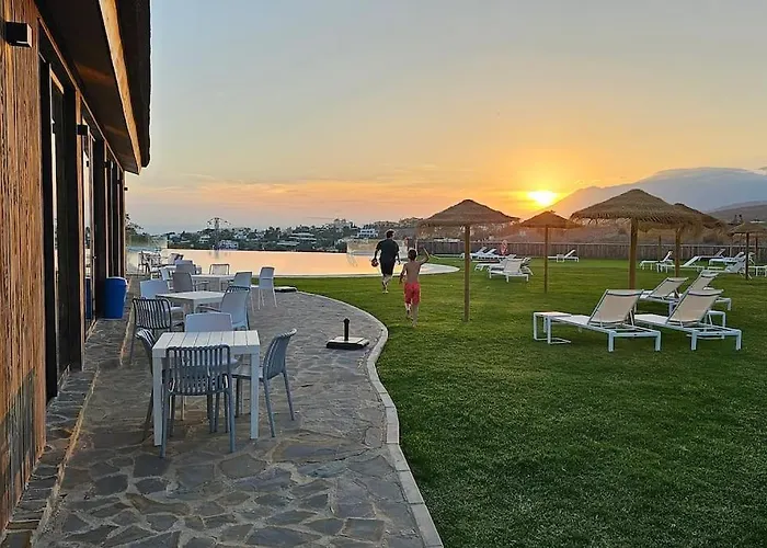 Stunning Apartment-7 People-6 Pools.402