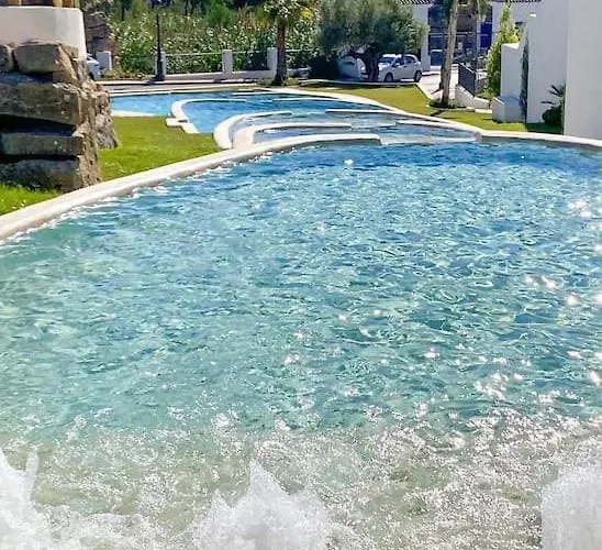 Апартаменти Stunning Apartment-7 People-6 Pools.402