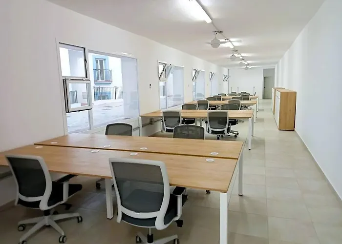 Апартаменти Stunning Apartment-7 People-6 Pools.402 Естепона