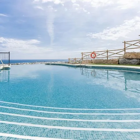 Stunning Apartment-7 People-6 Pools.402 * Estepona