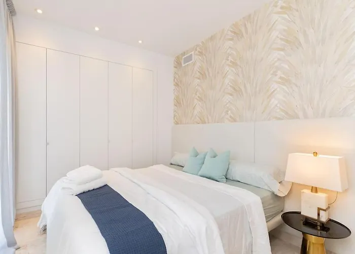 Stunning Apartment-7 People-6 Pools.402 Estepona