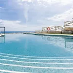 Stunning Apartment-7 People-6 Pools.402 * Εστεπόνα