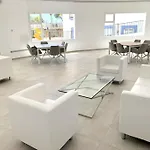 Stunning Apartment-7 People-6 Pools.402 Διαμέρισμα Εστεπόνα