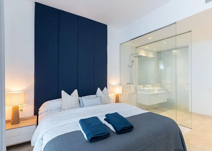 Stunning Apartment-7 People-6 Pools.402 * Estepona