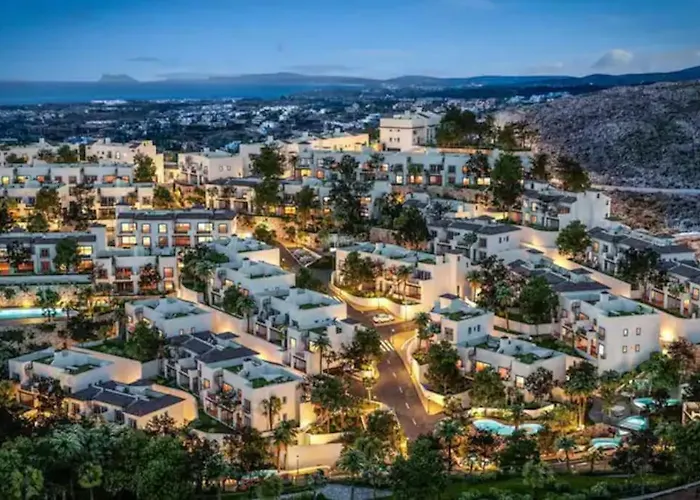 Stunning Apartment-7 People-6 Pools.402 Daire